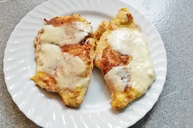Pariser Putenschnitzel mit Mozzarella