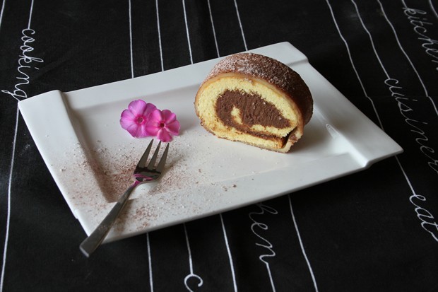 Marzipanroulade mit Pariser Creme