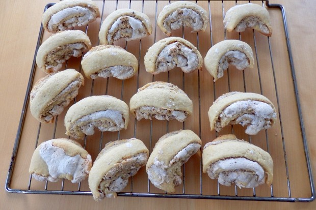 Burgenländerkipferl mit Dinkelmehl