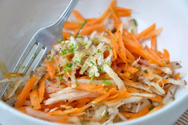 Karotten-Topinambur-Salat