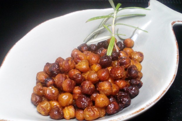 Knusprige Kichererbsen mit Kokosöl