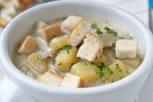 Erdäpfel-Steinpilz-Suppe