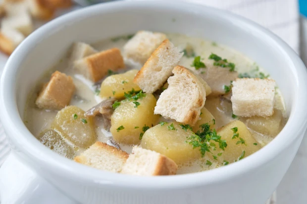 Erd&auml;pfel-Steinpilz-Suppe