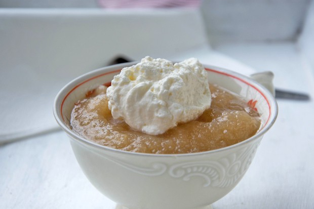 Sahne-Apfel-Kompott