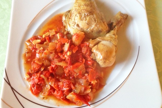 Hähnchen mit Letscho-Gemüse