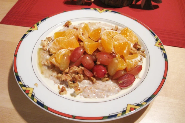 W&auml;rmender Winter-M&uuml;sli-Brei