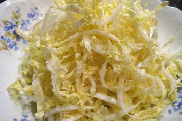 Chinakohlsalat mit Knoblauch