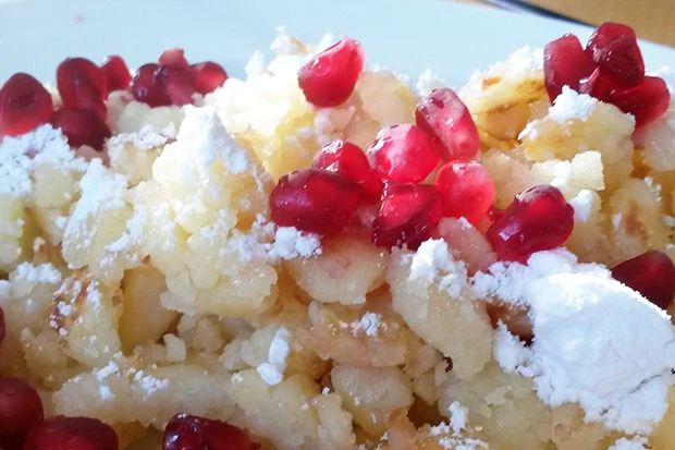 Kaiserschmarren mit Granatapfelkerne