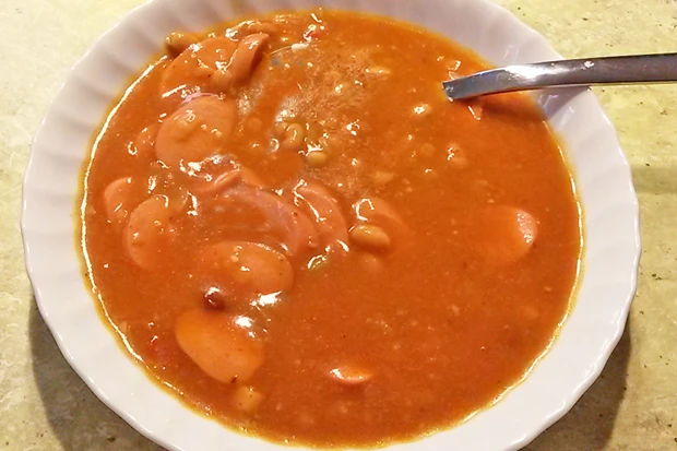 Bohnensuppe mit W&uuml;rstel