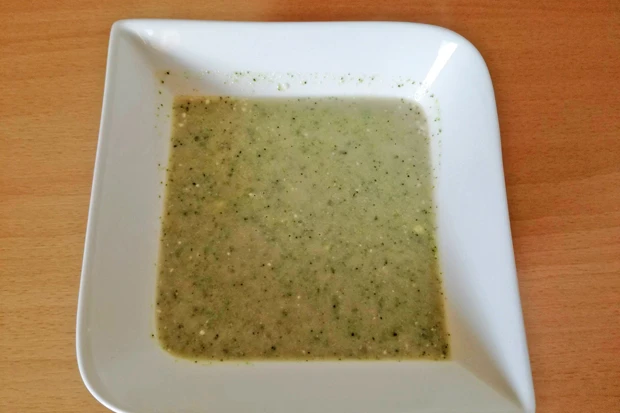 Gesunde Brokkolicremesuppe