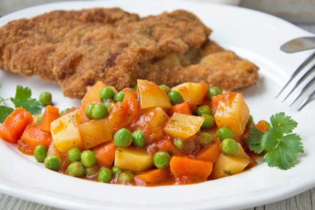 Erbsen mit Erd&auml;pfeln