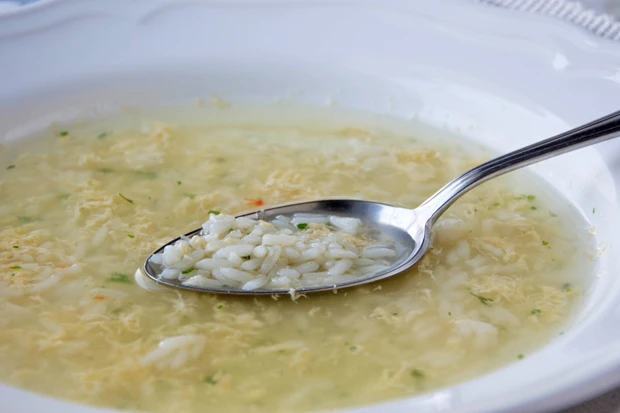 Schnelle Reissuppe