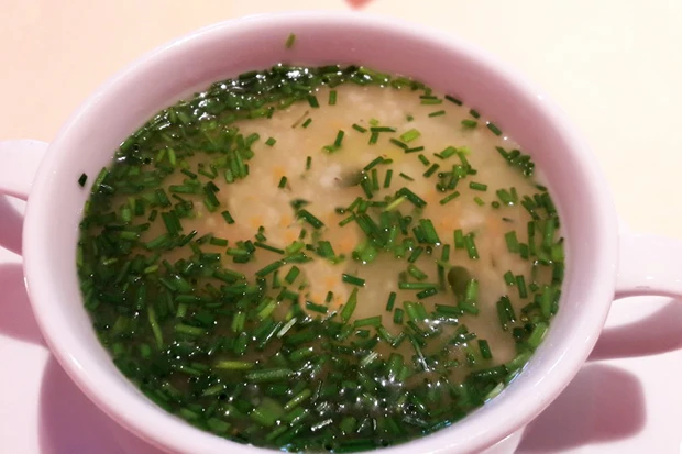 Haferflockensuppe mit Karotten