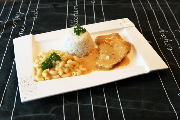 Putenschnitzel mit Liptauer