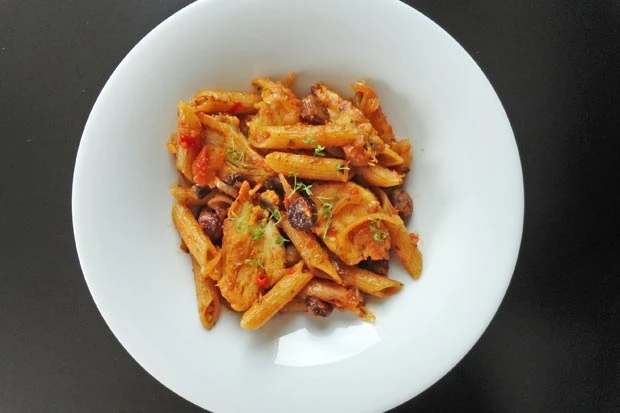 H&auml;hnchen-Tomaten-Pfanne