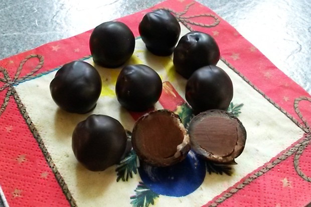 Nougat-Marzipankugeln