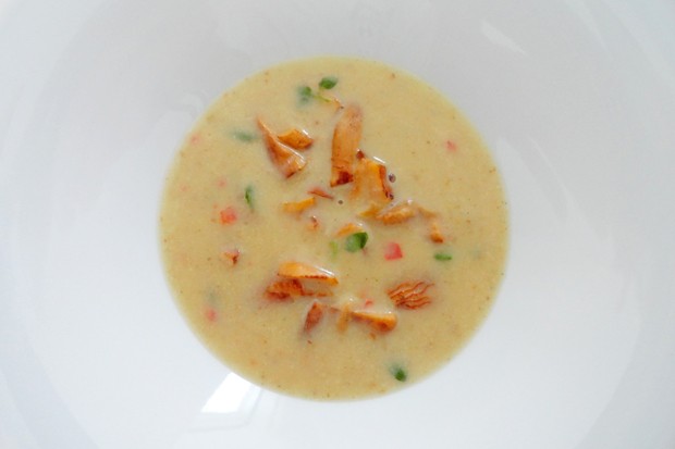 Eierschwammerlsuppe
