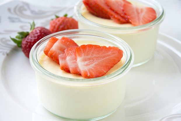 Panna Cotta mit Erdbeeren
