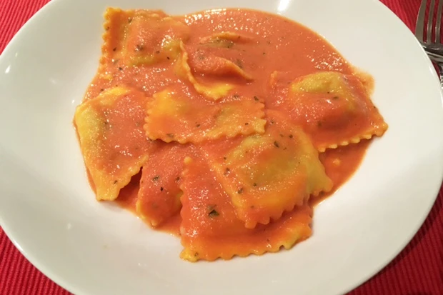 Schnelle Tomatensauce mit Chili