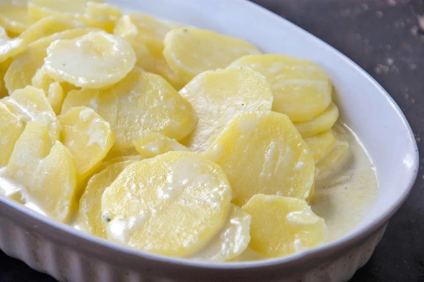 Einfaches Kartoffelgratin
