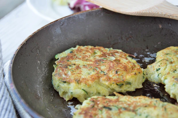 Zucchinilaibchen mit Käse