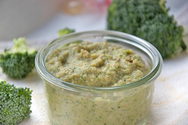 Brokkoli-Brei mit Faschiertem