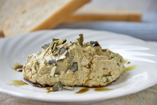 Frischkäse-Kernöl Dip