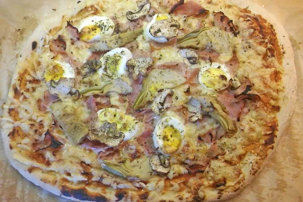 Pizza mit Artischocken