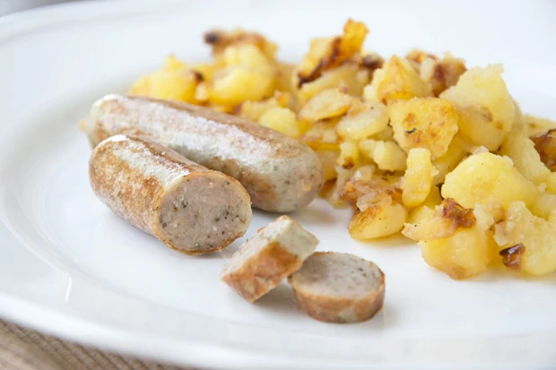 Bratw&uuml;rste mit Kartoffelr&ouml;sti