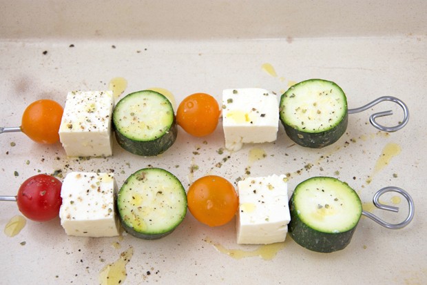 Zucchini-Feta Spieße
