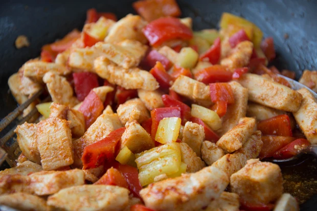 Paprika - Huhn Pfanne
