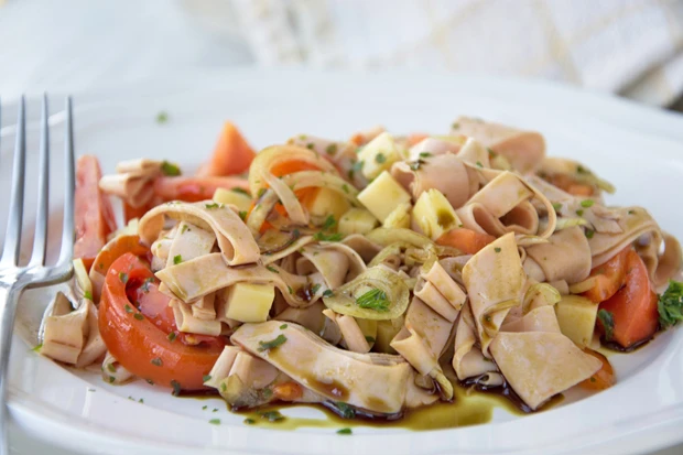 Wurstsalat mit K&uuml;rbiskern&ouml;l