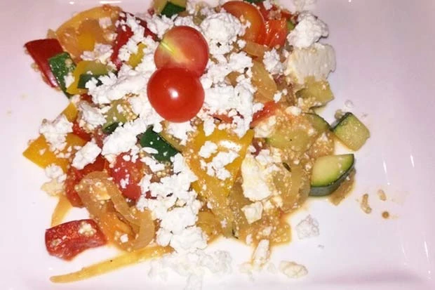 Gem&uuml;sepfanne mit Quinoa und Feta