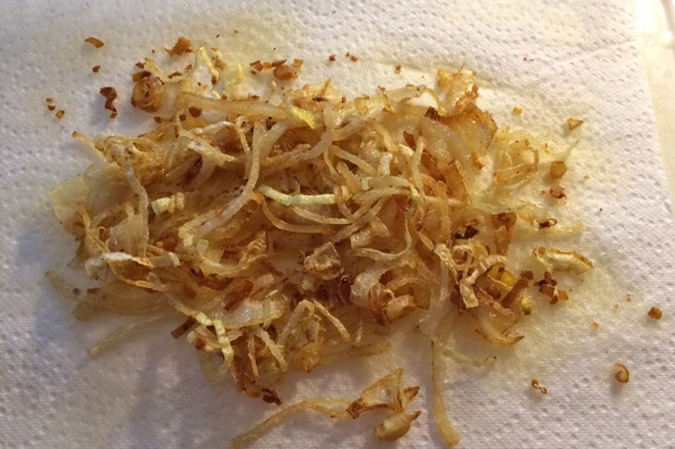 Knuspriger Zwiebel