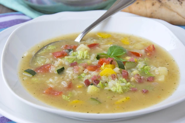 Minestrone nach Mail&auml;nder Art