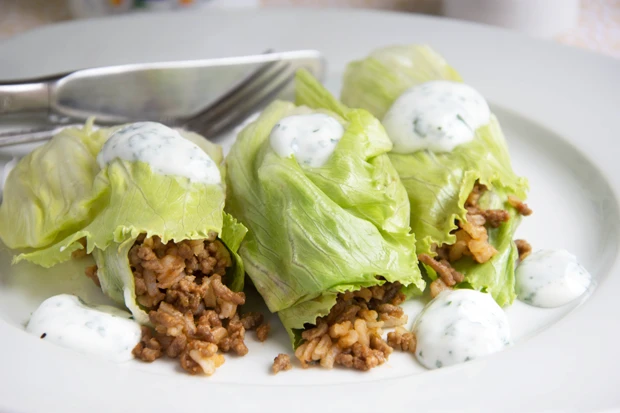 Gef&uuml;llte Salatbl&auml;tter