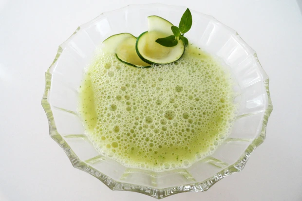Zucchini-Apfel-Suppe