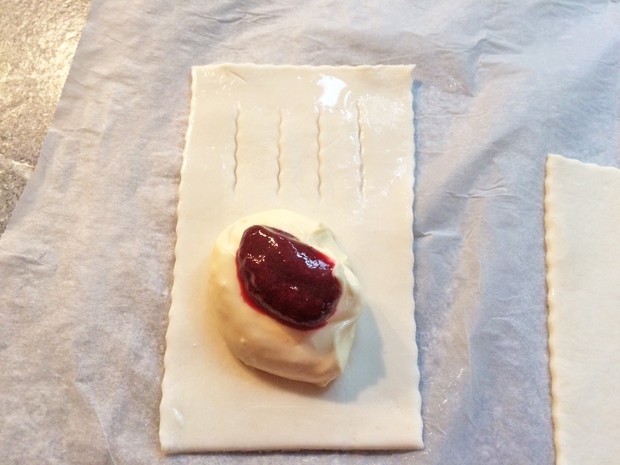 Topfen-Blätterteigteilchen