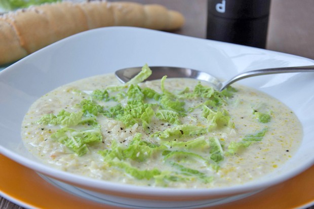 Kohlsuppe mit Reis