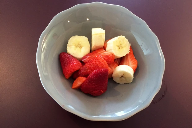 Erdbeeren-Bananen-Schüssel