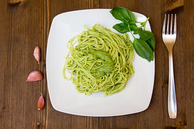 Spaghetti mit Kr&auml;utersauce
