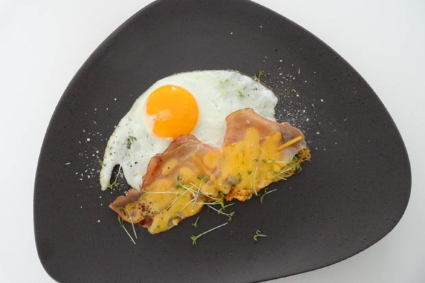 Ham and Eggs mit Cheddar Käse