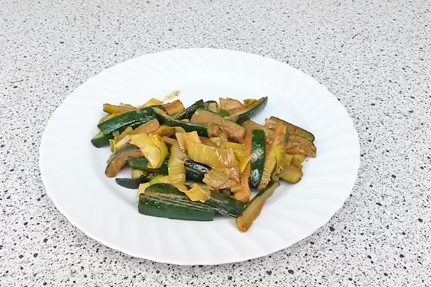 Zucchinigemüse orientalisch gewürzt