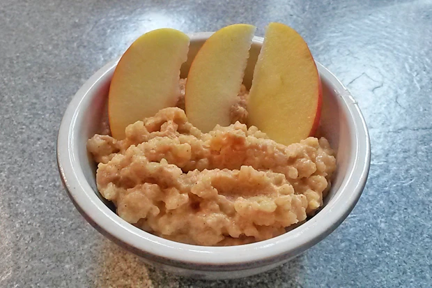 Zimtmilchreis mit Apfel