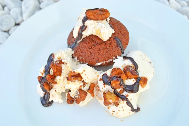 Muffineis mit M&ouml;venpick Maple Walnuts