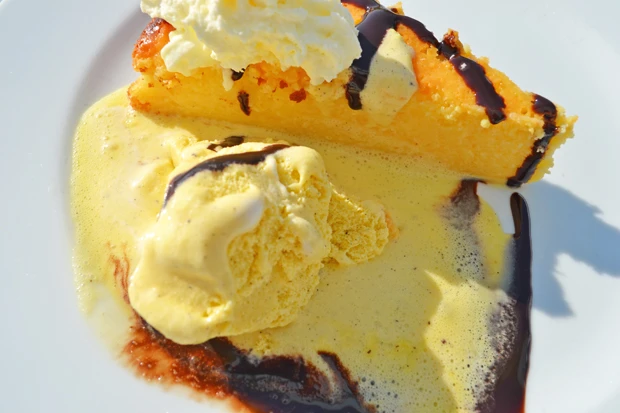 Topfentorte mit M&ouml;venpick Bourbon Vanille