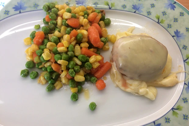 &Uuml;berbackene Schweinemedaillons