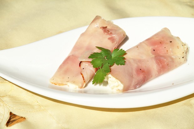 Schinkenröllchen mit Oberskren
