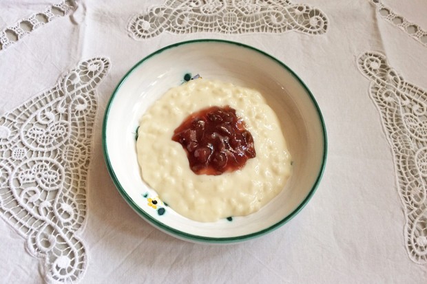 Milchreis mit Kirschen