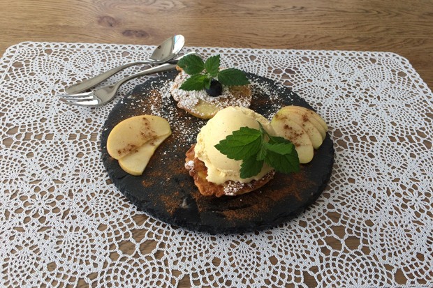 Apfel-Vanille-Mövenpick-Genuss